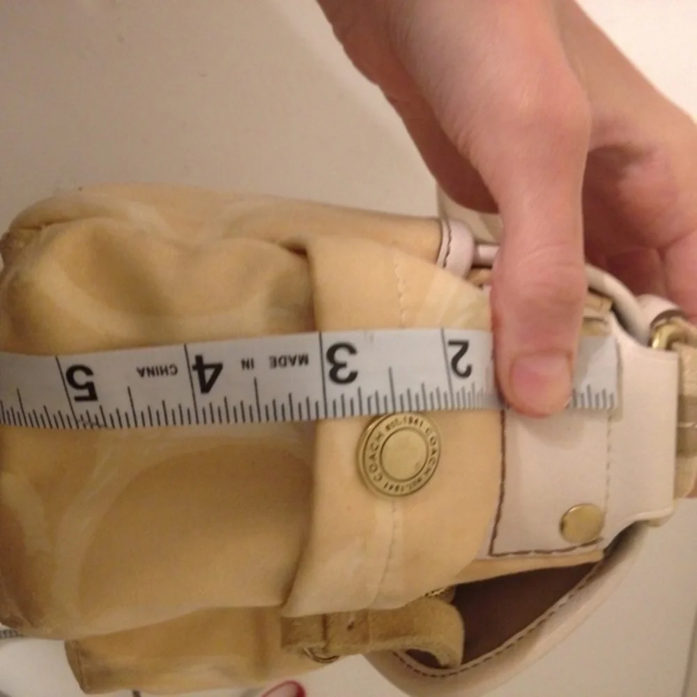 COACH vintage y2k scribble Hampton yellow front pocket bag